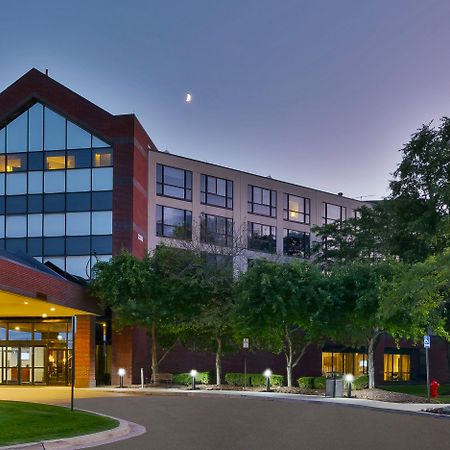 Hotel Auburn Hills Εξωτερικό φωτογραφία