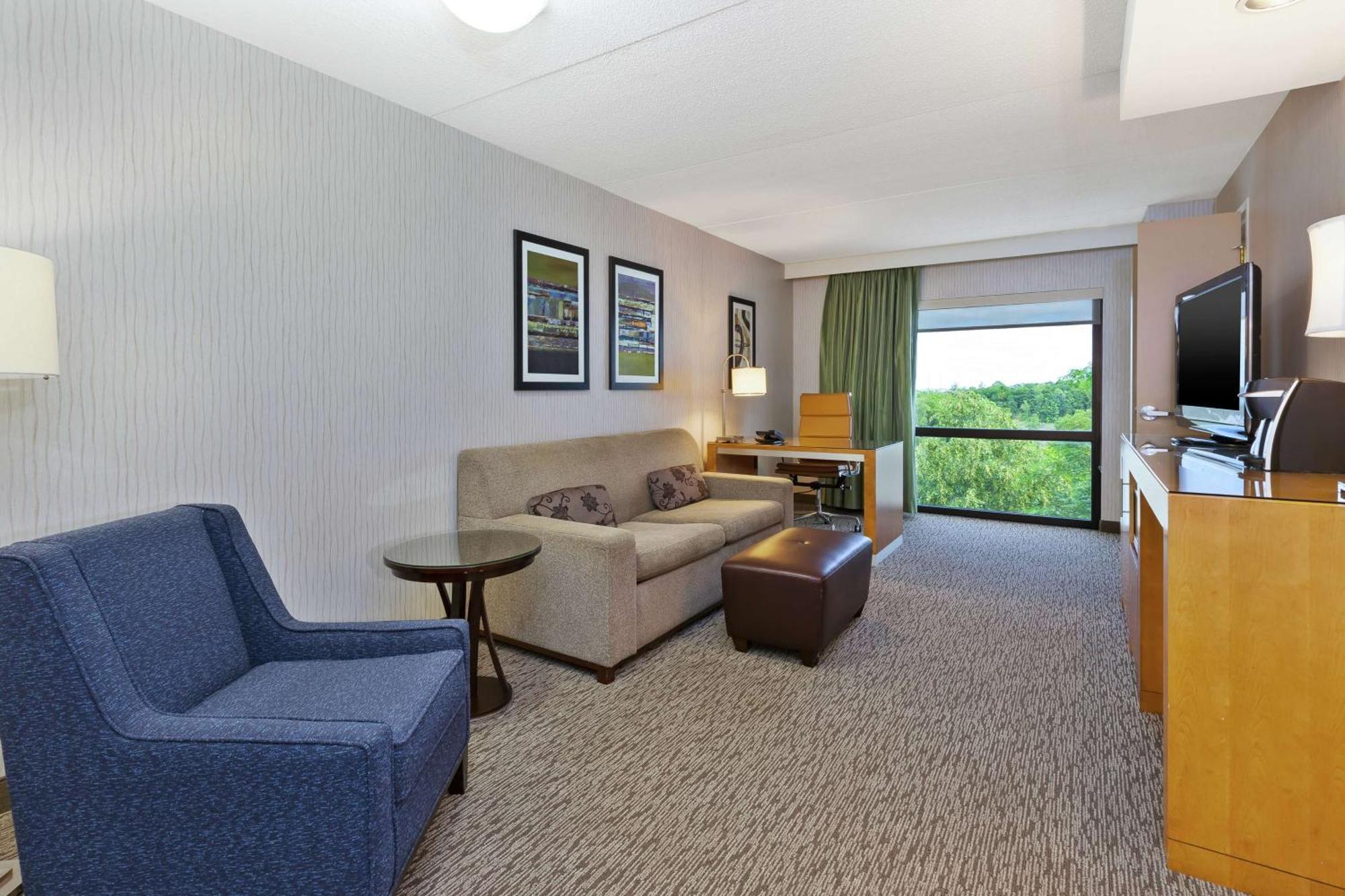 Hotel Auburn Hills Εξωτερικό φωτογραφία